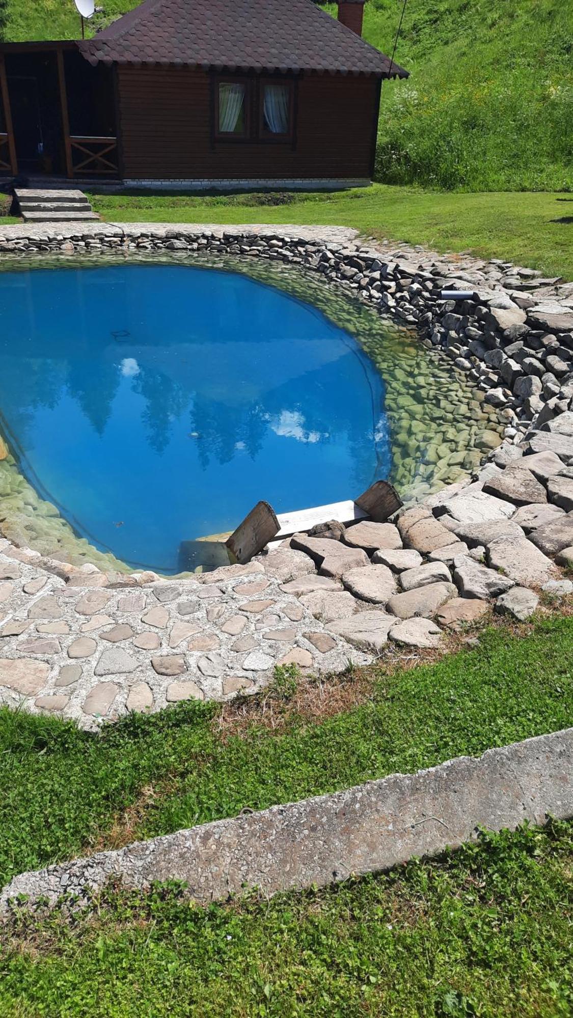 Lisoviy Zatyshok, Z Vidkrutum Litnim Baseynom Hotel Slavske Luaran gambar