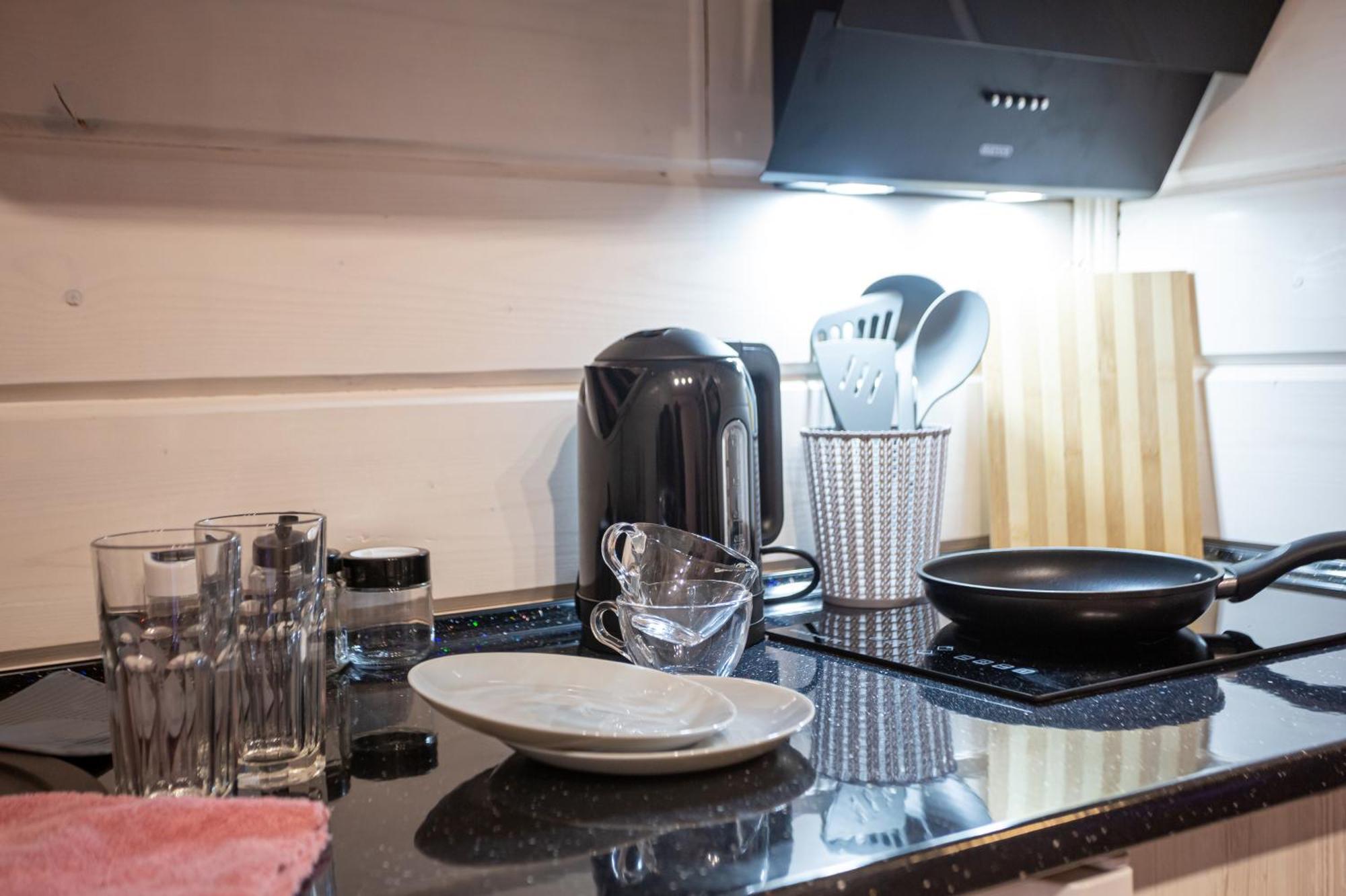 Lisoviy Zatyshok, Z Vidkrutum Litnim Baseynom Hotel Slavske Luaran gambar