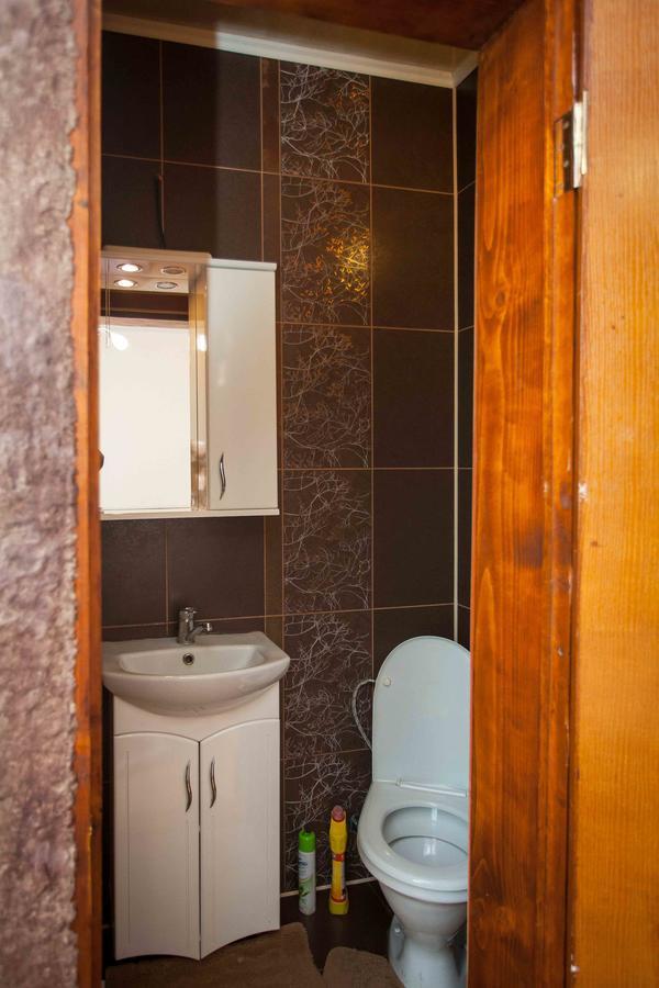 Lisoviy Zatyshok, Z Vidkrutum Litnim Baseynom Hotel Slavske Luaran gambar